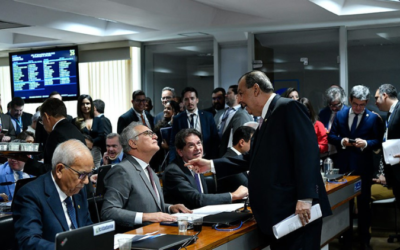 Senadores elogiam retirada de Fundeb, FCDF e ciência do novo arcabouço
