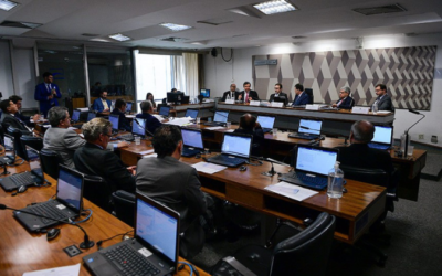 Para debatedores, reforma tributária aponta na direção certa, mas exige ajustes