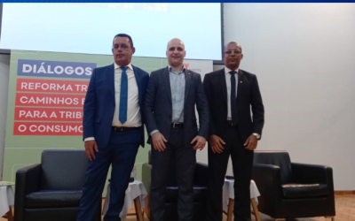 Diretor da FENACON palestra sobre reforma tributária em debate do Sinescontábil/MG