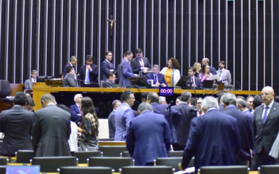 Deputados aprovam urgência para proibição de cobrança de ICMS em transferência de mercadoria; acompanhe