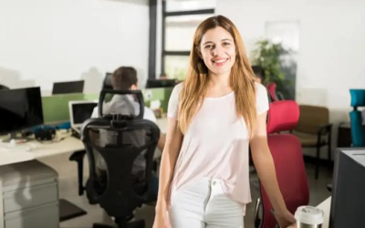Porta aberta para o primeiro emprego: pequenos negócios, inclusive o MEI, podem contratar estagiários