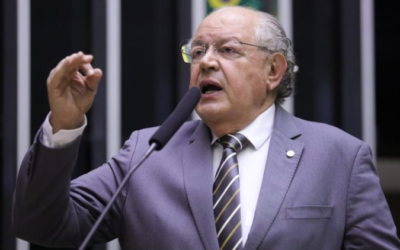 Deputados divergem sobre regulamentação do Imposto sobre Bens e Serviços