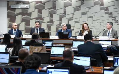 Reforma tributária não pode punir contribuintes, alertam debatedores