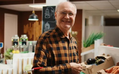 Renda do empreendedor sênior supera em mais de 40% a do jovem dono de pequeno negócio, aponta pesquisa