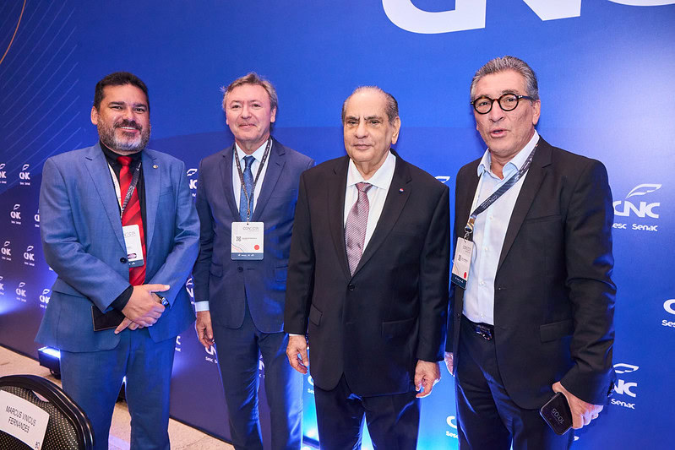 FENACON participa da reunião da Diretoria da CNC