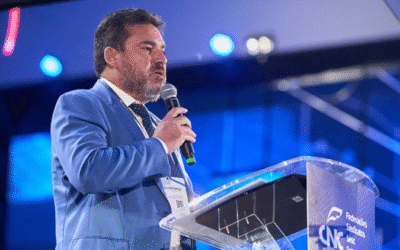 CNC lança, em parceria com o governo federal e a FENACON, programa para microempreendedores brasileiros