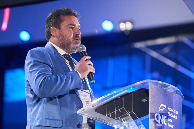 CNC lança, em parceria com o governo federal e a FENACON, programa para microempreendedores brasileiros