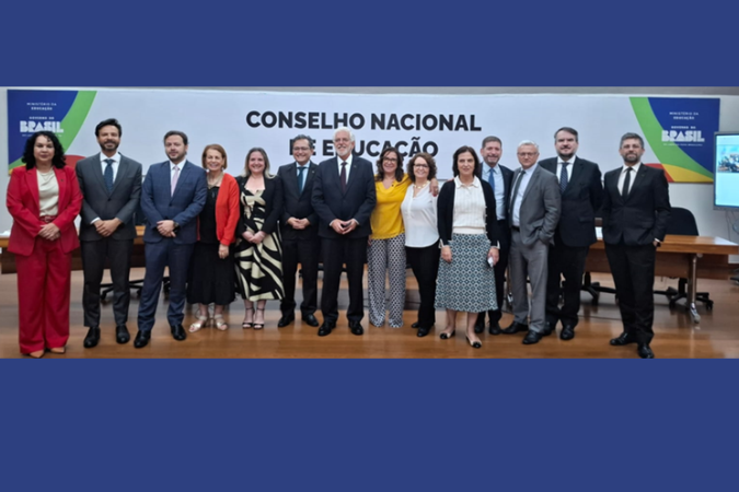 A RFB apresenta projeto Cidadania Fiscal na Extensão Universitária em plenária do Conselho Nacional de Educação