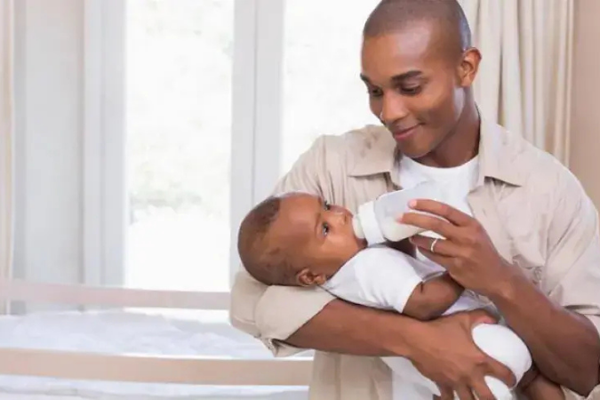 Licença-paternidade será ampliada de 5 para 20 dias. Prepare o seu pequeno negócio para a mudança