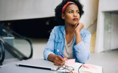 Empreendedoras negras no Brasil faturam quase 60% menos que homens brancos, aponta Sebrae
