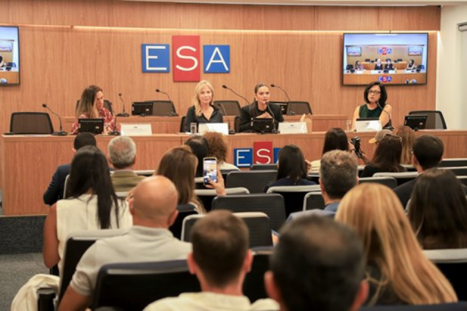 OAB-RJ debate uso de inteligência artificial em leilões e destaca papel da advocacia na segurança jurídica