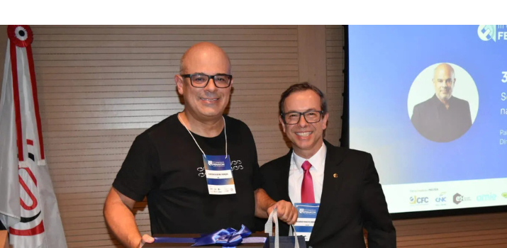 Elinton Marçal aborda segurança de dados na contabilidade no III Congresso Fenacon
