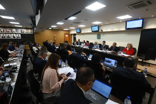 Conselho Pleno aprova ajuizamento de ADI contra novas regras sobre custas judiciais